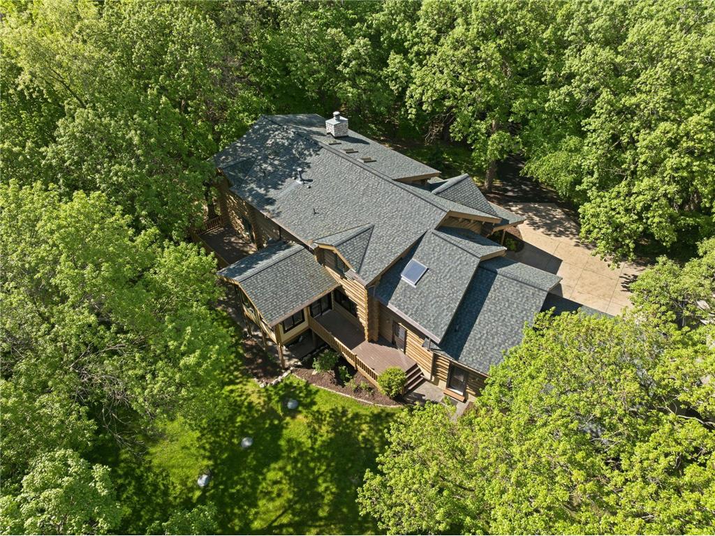 2050 Oakwood Ridge Chanhassen MN 55317 7050705 image1