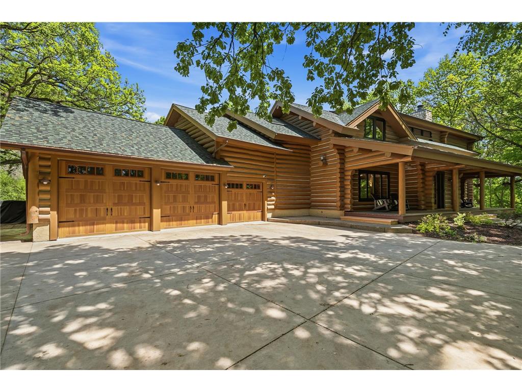 2050 Oakwood Ridge Chanhassen MN 55317 7050705 image11