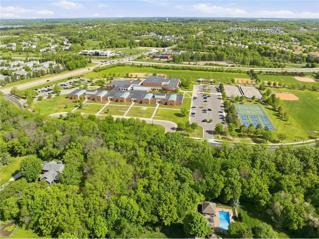 2050 Oakwood Ridge Chanhassen MN 55317 7050705 image13