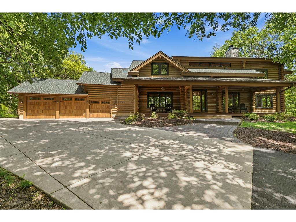 2050 Oakwood Ridge Chanhassen MN 55317 7050705 image2