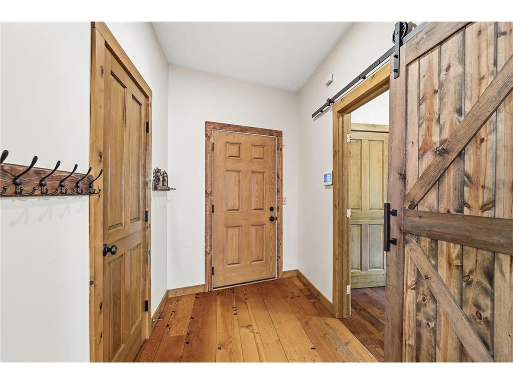 2050 Oakwood Ridge Chanhassen MN 55317 7050705 image29