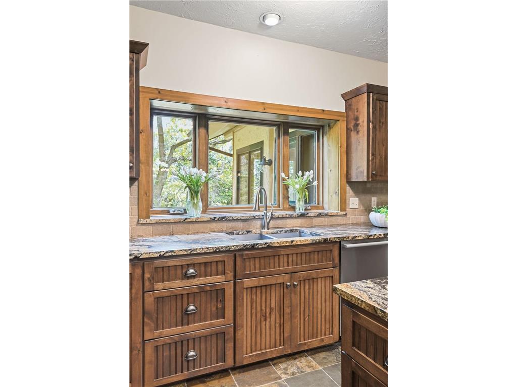 2050 Oakwood Ridge Chanhassen MN 55317 7050705 image37