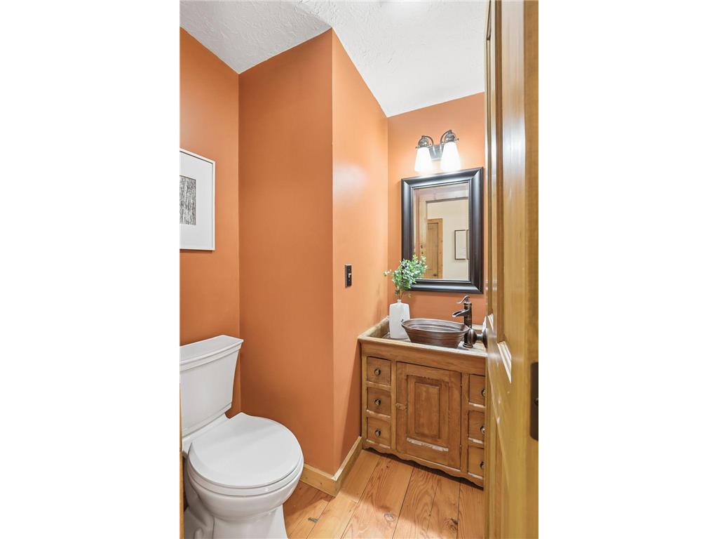 2050 Oakwood Ridge Chanhassen MN 55317 7050705 image38