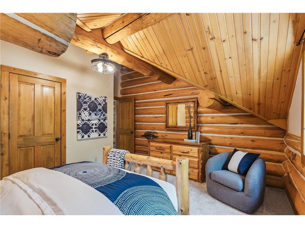 2050 Oakwood Ridge Chanhassen MN 55317 7050705 image57