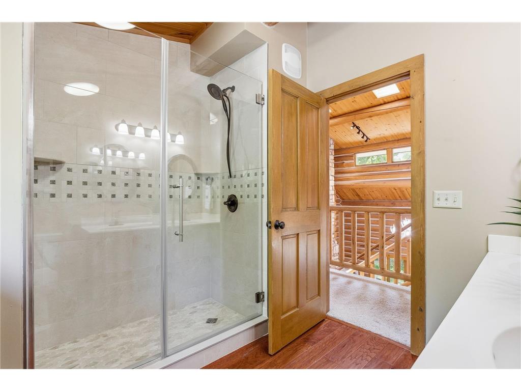 2050 Oakwood Ridge Chanhassen MN 55317 7050705 image62