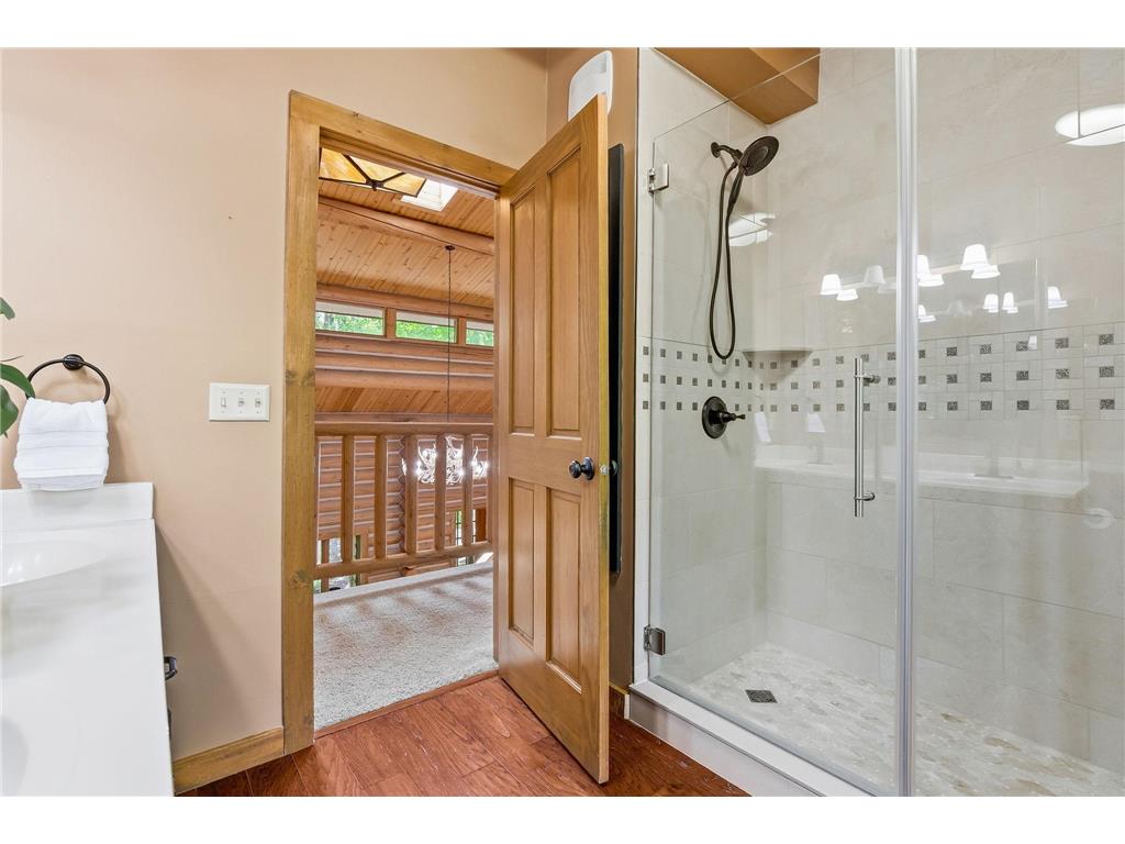 2050 Oakwood Ridge Chanhassen MN 55317 7050705 image64