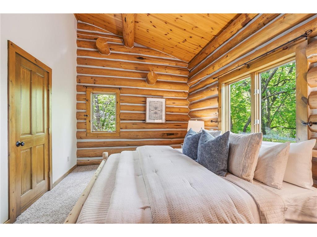 2050 Oakwood Ridge Chanhassen MN 55317 7050705 image66