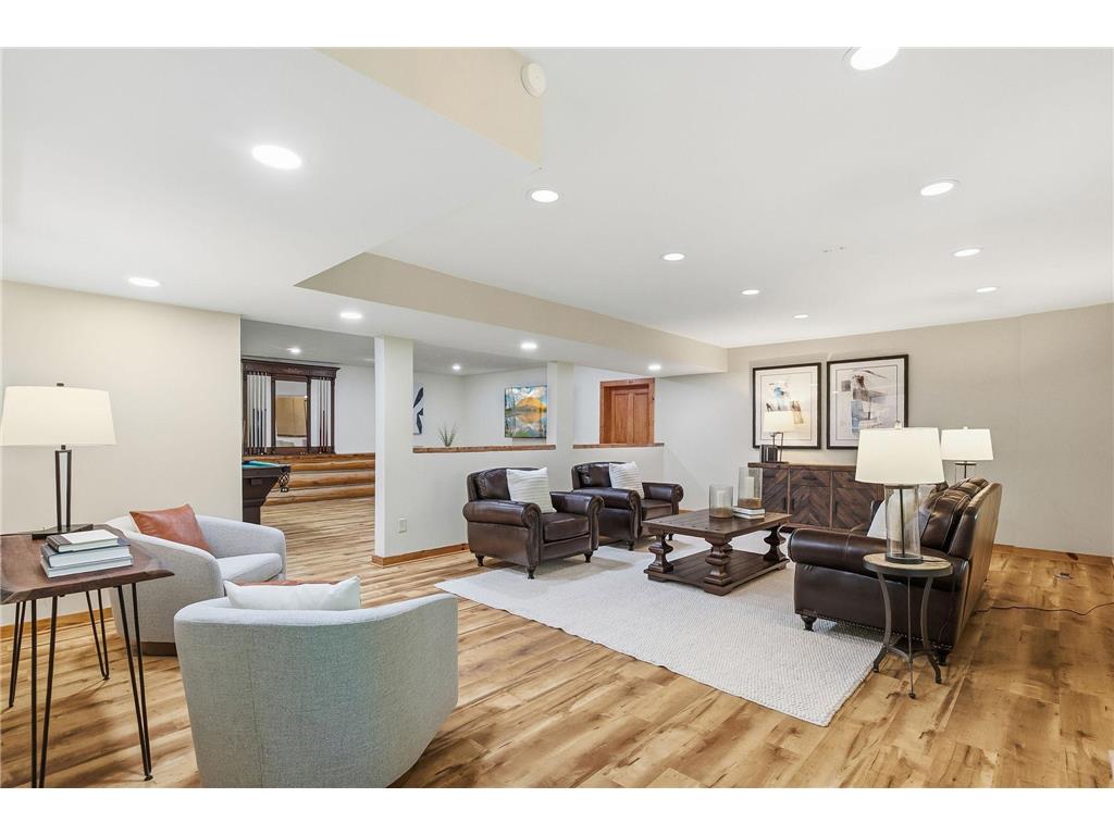 2050 Oakwood Ridge Chanhassen MN 55317 7050705 image73
