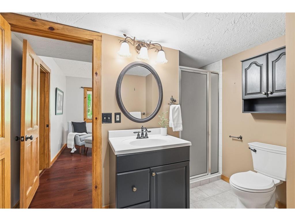 2050 Oakwood Ridge Chanhassen MN 55317 7050705 image83