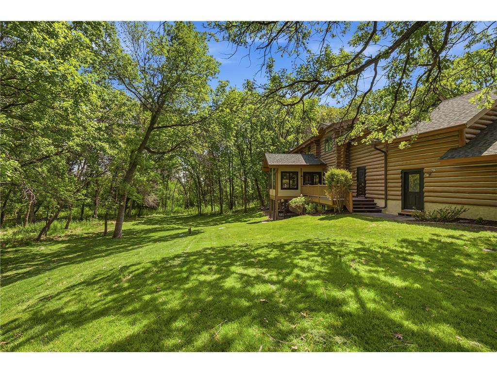 2050 Oakwood Ridge Chanhassen MN 55317 7050705 image89