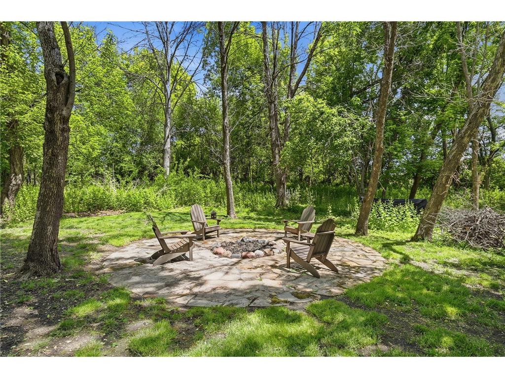 2050 Oakwood Ridge Chanhassen MN 55317 7050705 image93