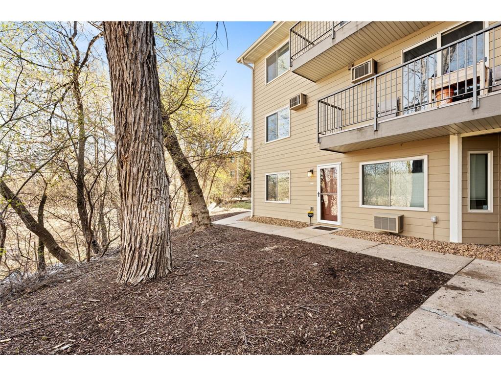 2050 Ridge Drive #16 Saint Louis Park MN 55416 7051700 image1