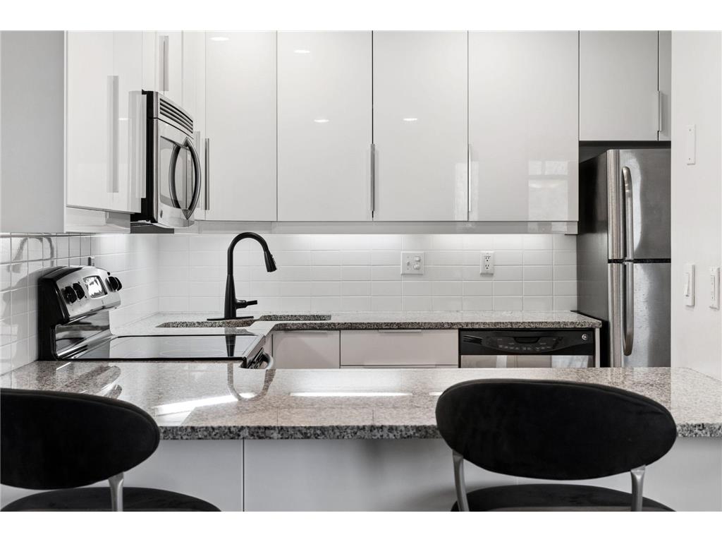 2050 Ridge Drive #16 Saint Louis Park MN 55416 7051700 image14