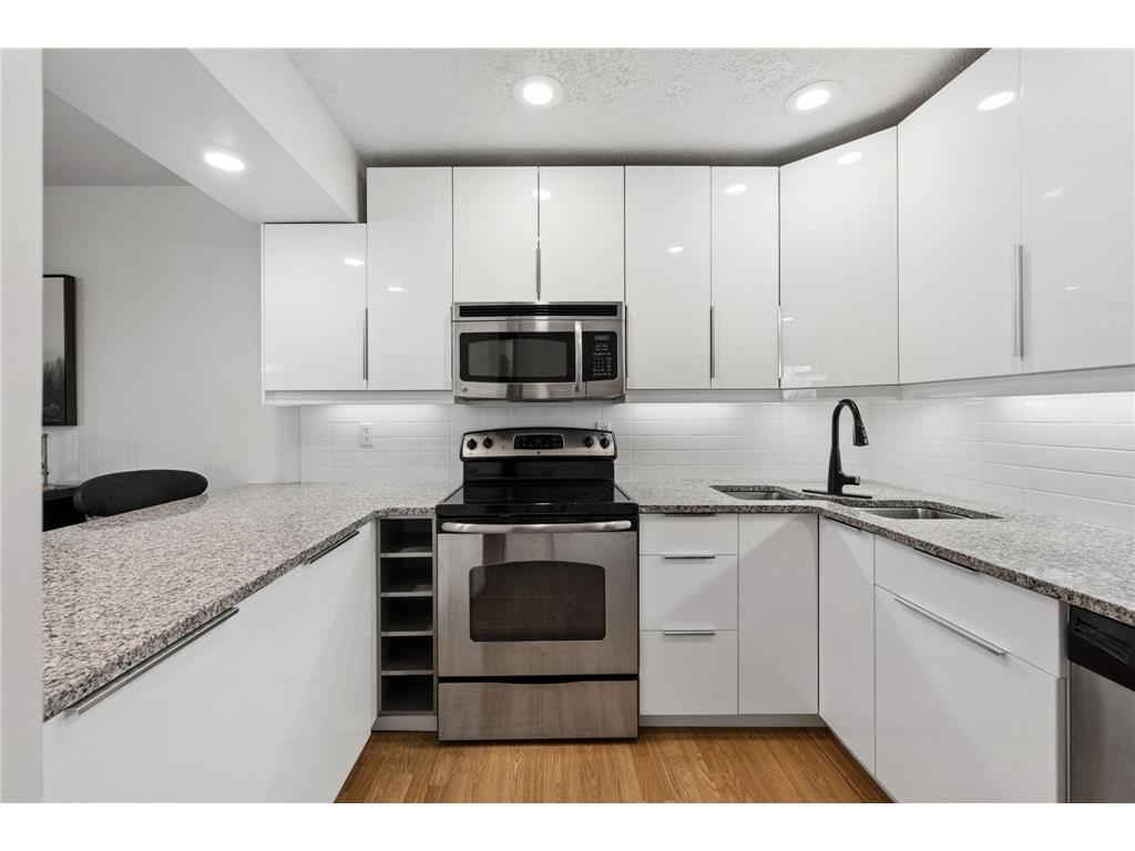 2050 Ridge Drive #16 Saint Louis Park MN 55416 7051700 image16