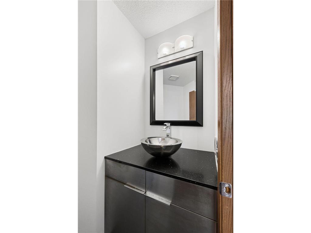 2050 Ridge Drive #16 Saint Louis Park MN 55416 7051700 image21