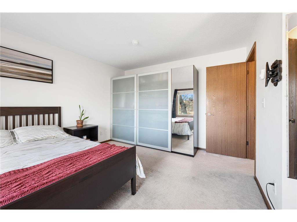 2050 Ridge Drive #16 Saint Louis Park MN 55416 7051700 image29