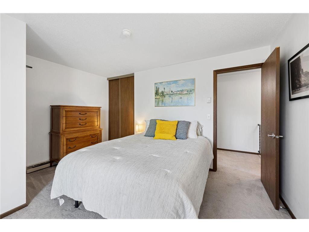 2050 Ridge Drive #16 Saint Louis Park MN 55416 7051700 image34