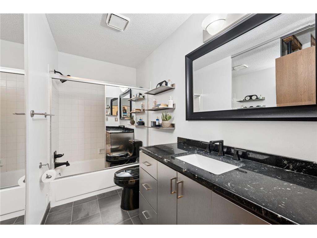 2050 Ridge Drive #16 Saint Louis Park MN 55416 7051700 image38
