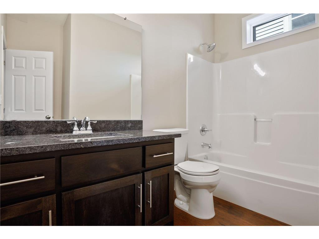 2050 W Broadway Avenue Minneapolis MN 55411 7073087 image10