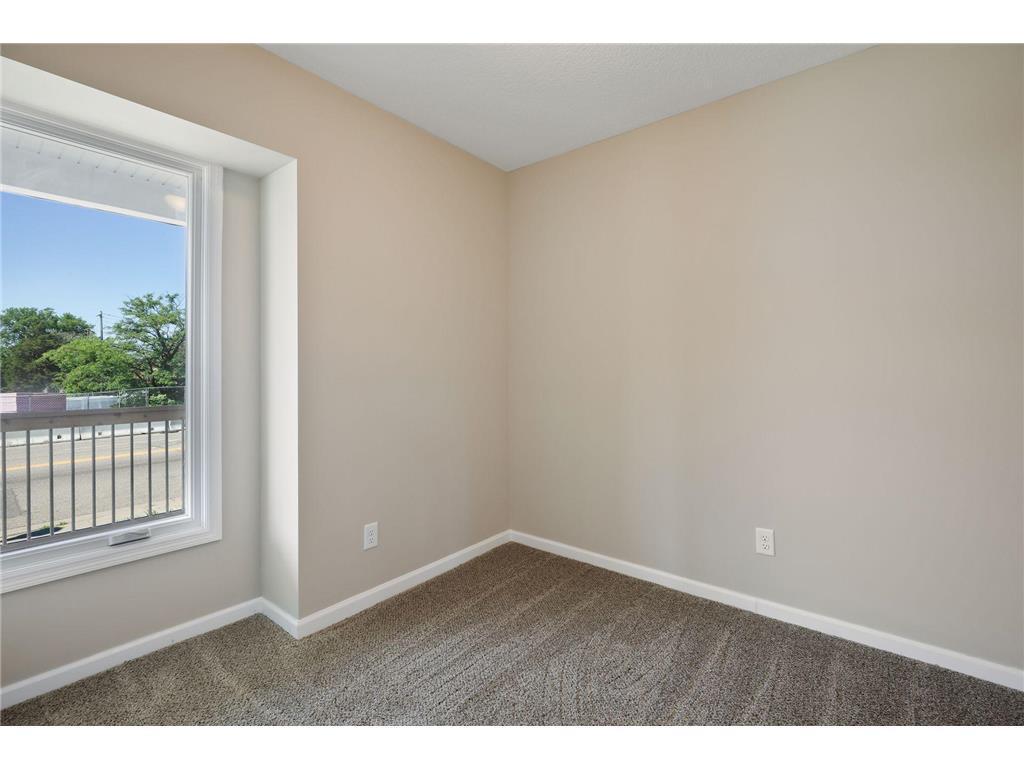 2050 W Broadway Avenue Minneapolis MN 55411 7073087 image11