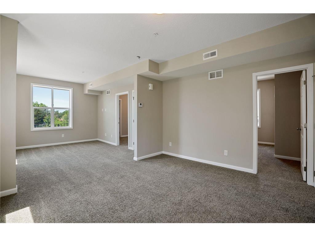 2050 W Broadway Avenue Minneapolis MN 55411 7073087 image20