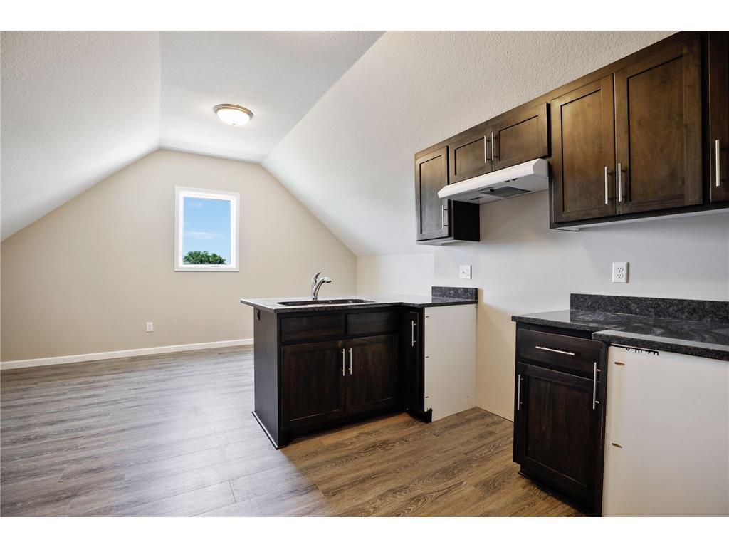 2050 W Broadway Avenue Minneapolis MN 55411 7073087 image32