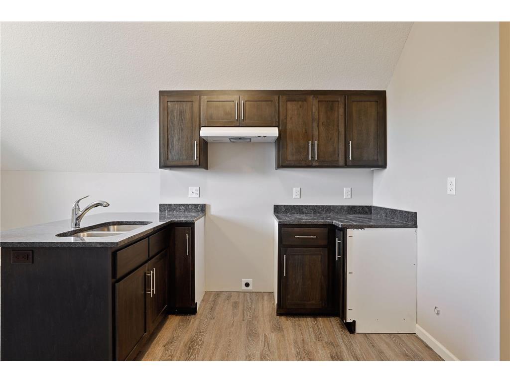 2050 W Broadway Avenue Minneapolis MN 55411 7073087 image33