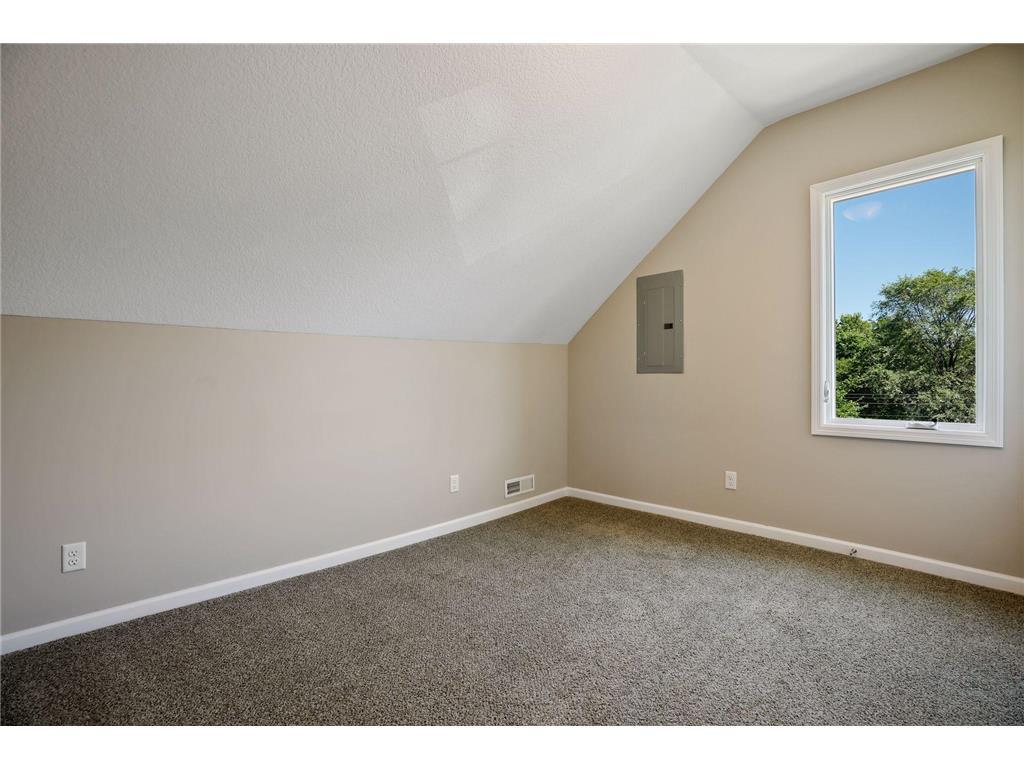 2050 W Broadway Avenue Minneapolis MN 55411 7073087 image35