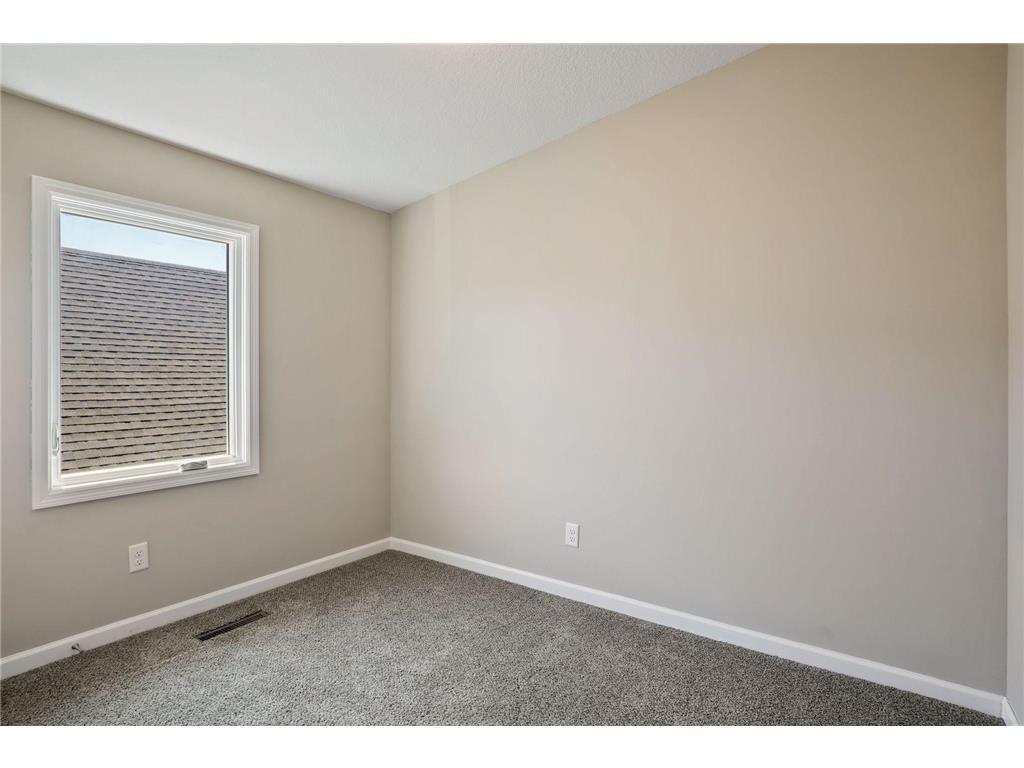 2050 W Broadway Avenue Minneapolis MN 55411 7073087 image38