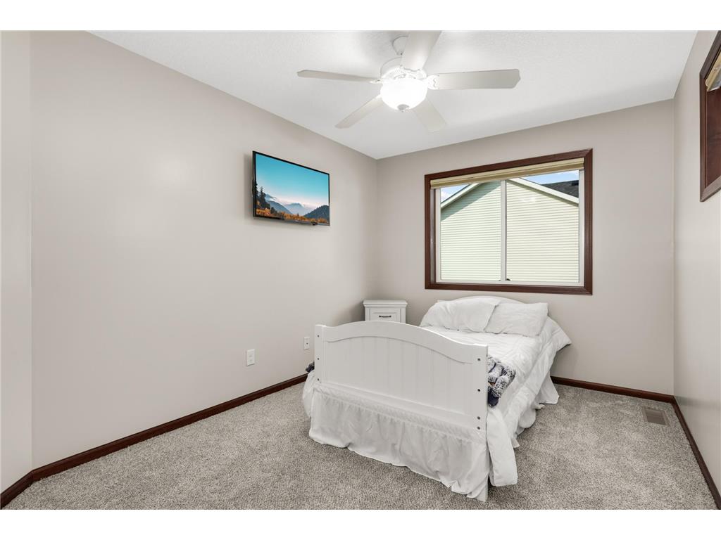 20508 Hartford Way Lakeville MN 55044 7013729 image24