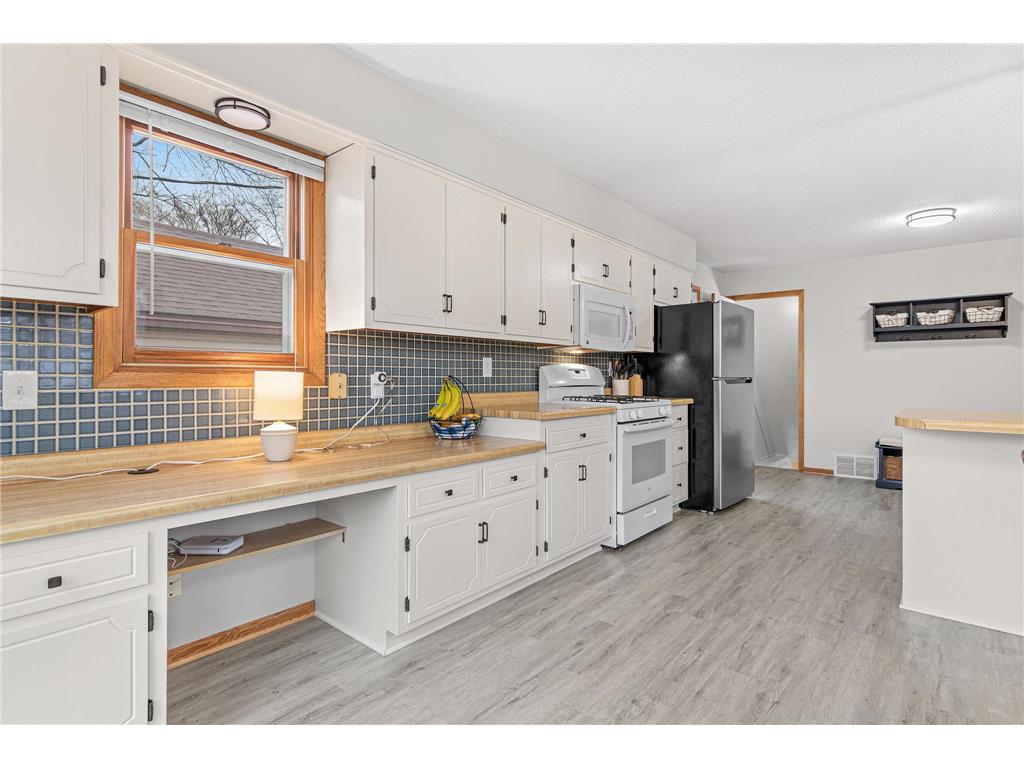 2051 107th Avenue NW Coon Rapids MN 55433 7049693 image8