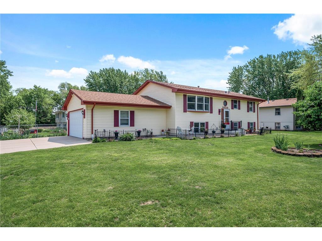 20510 Iceland Avenue Lakeville MN 55044 6374691 image1