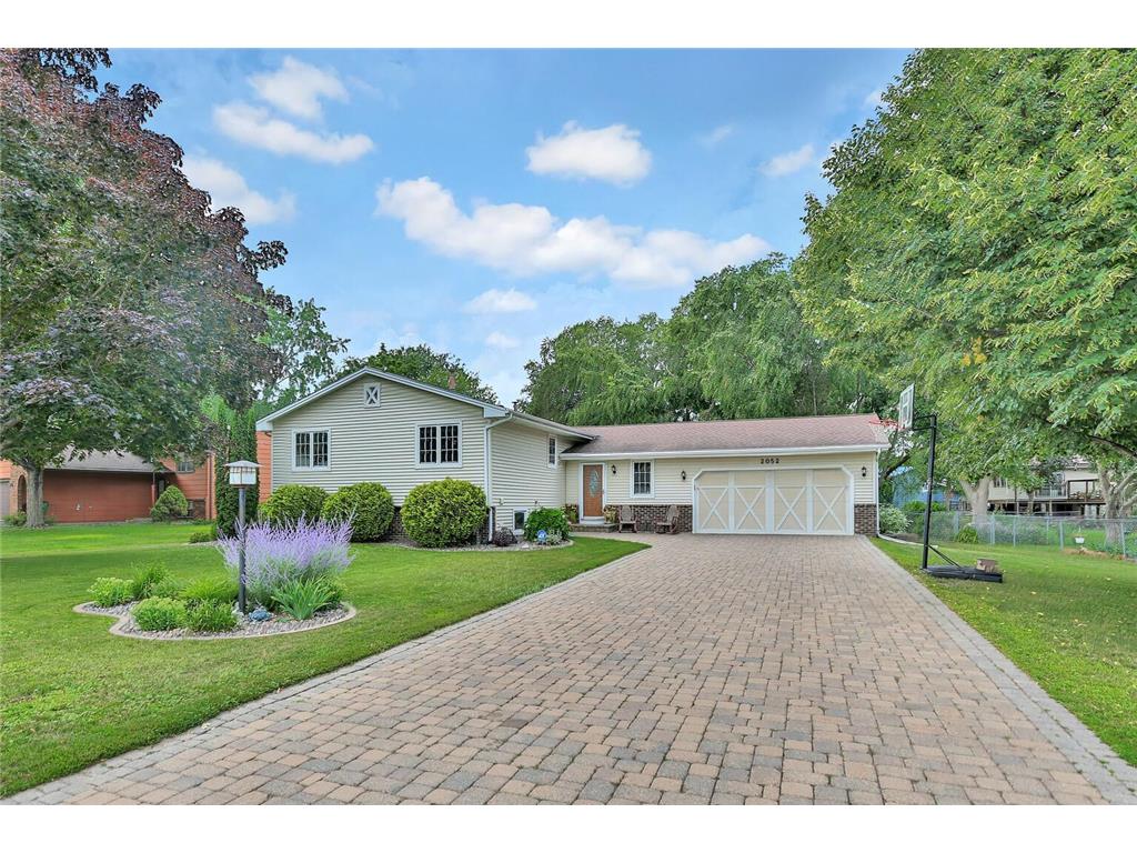 2052 Walnut Avenue New Brighton MN 55112 6403746 image1