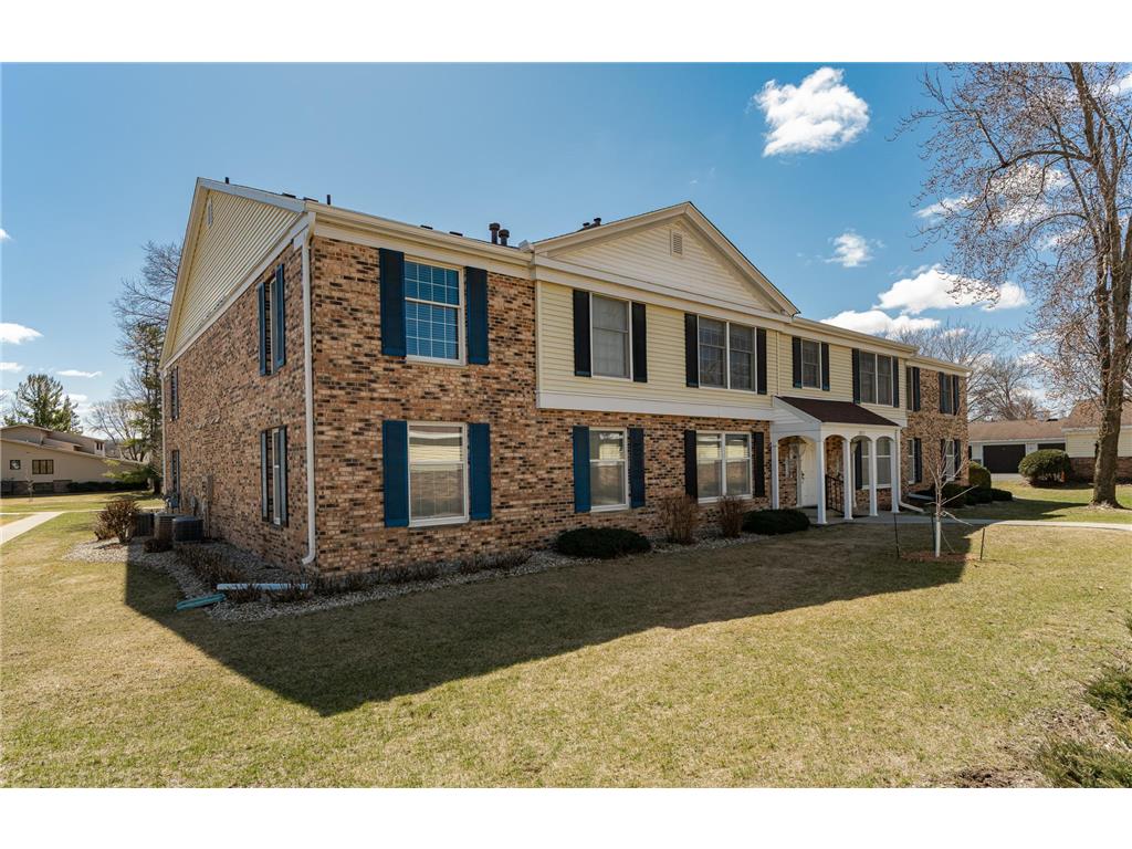 2053 Carriage Drive SW #2053E Rochester MN 55902 6677555 image1