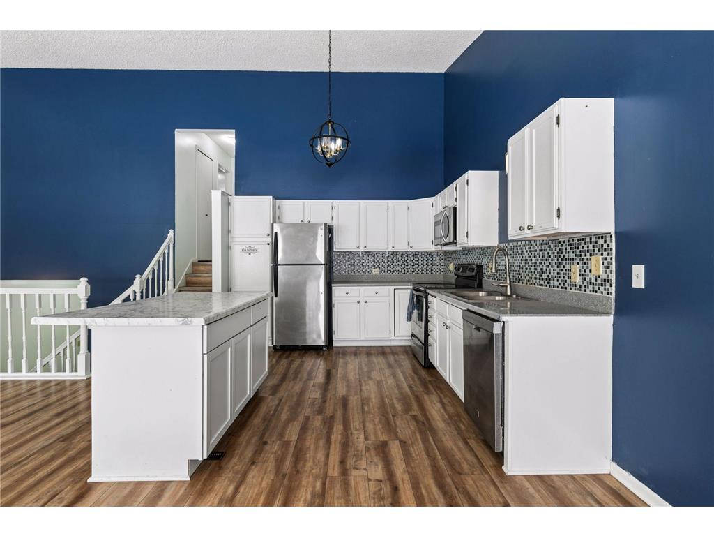 2053 Edgerton Street Maplewood MN 55117 7021922 image13