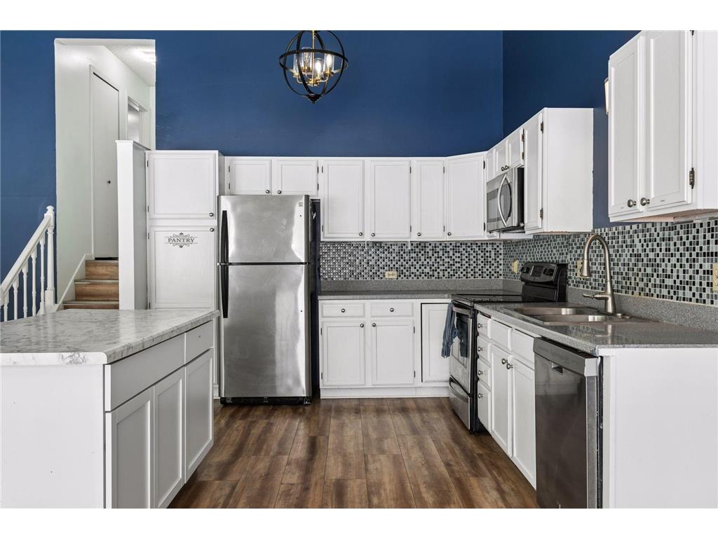 2053 Edgerton Street Maplewood MN 55117 7021922 image19