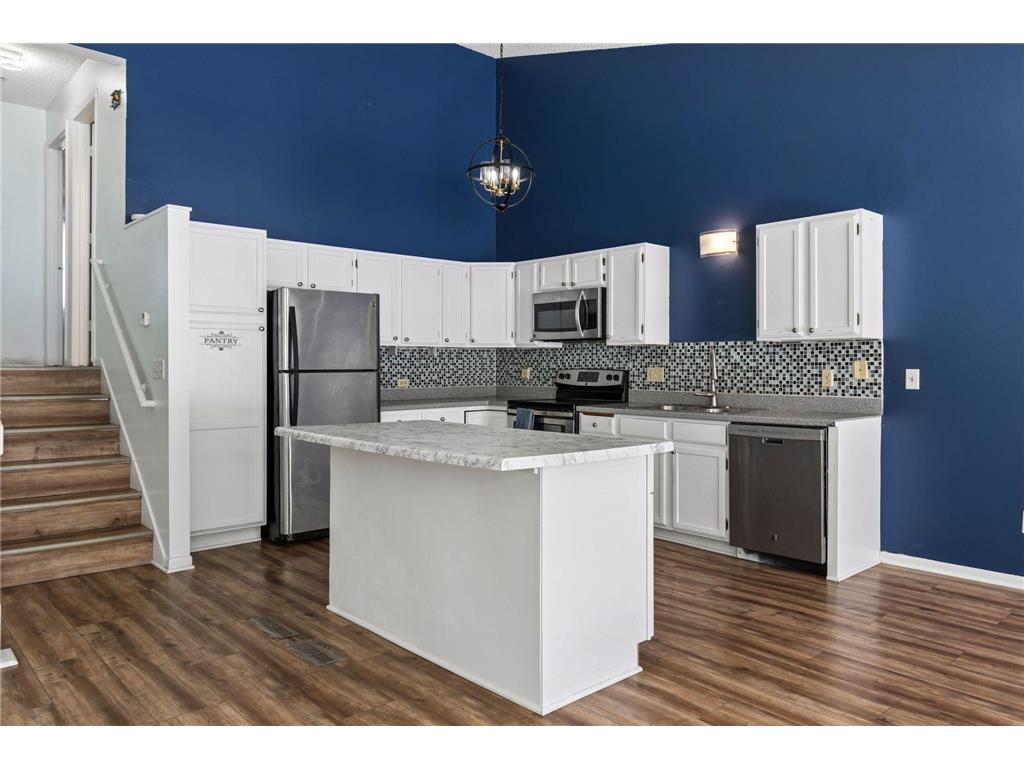 2053 Edgerton Street Maplewood MN 55117 7021922 image20