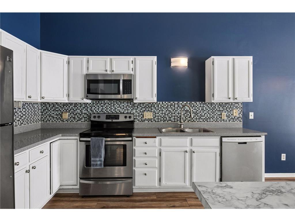 2053 Edgerton Street Maplewood MN 55117 7021922 image23