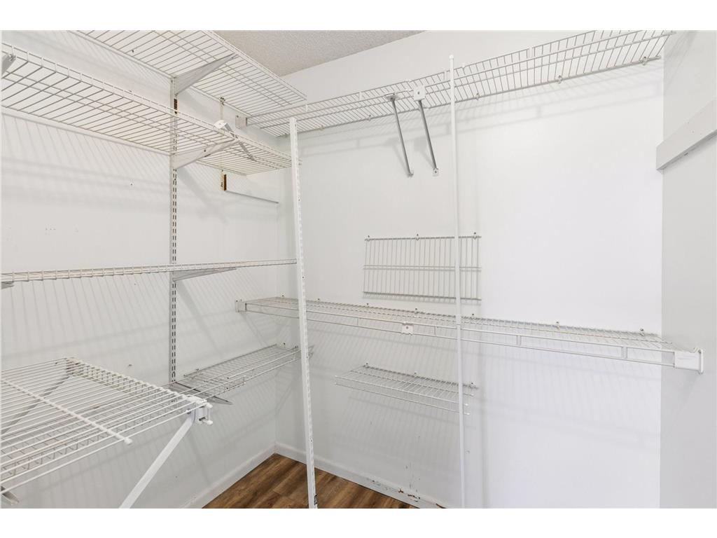 2053 Edgerton Street Maplewood MN 55117 7021922 image30