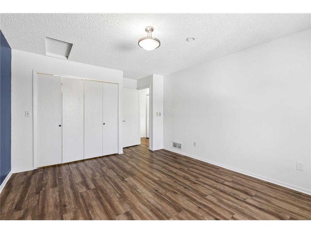 2053 Edgerton Street Maplewood MN 55117 7021922 image34