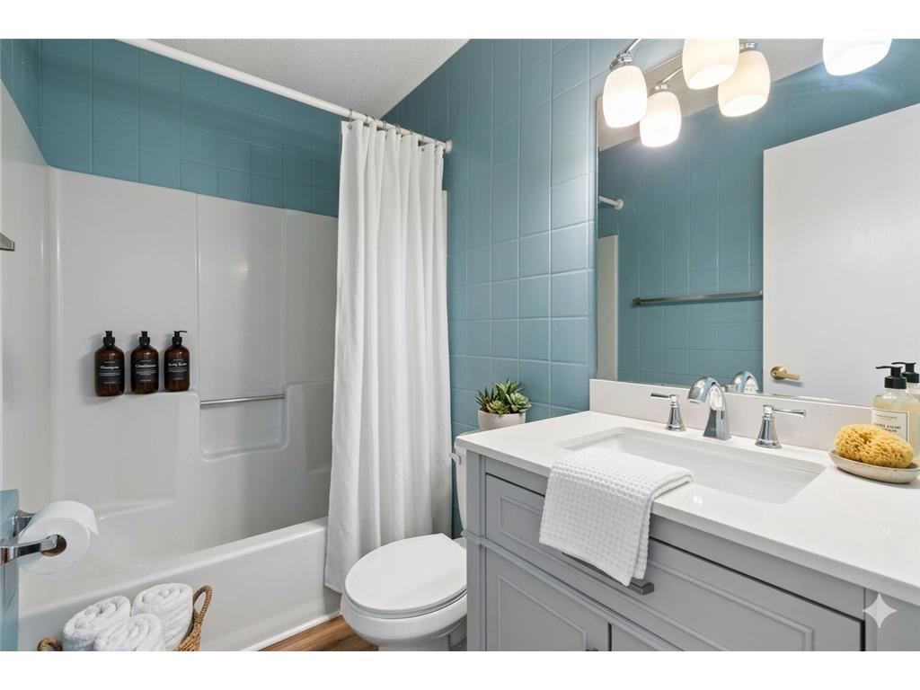 2053 Edgerton Street Maplewood MN 55117 7021922 image35