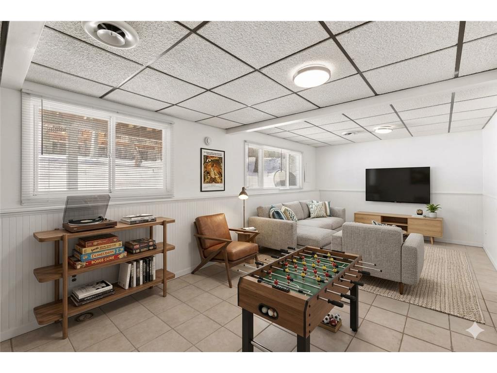 2053 Edgerton Street Maplewood MN 55117 7021922 image37