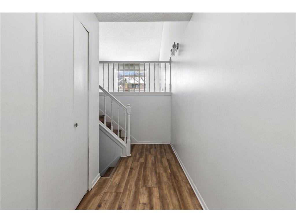 2053 Edgerton Street Maplewood MN 55117 7021922 image7