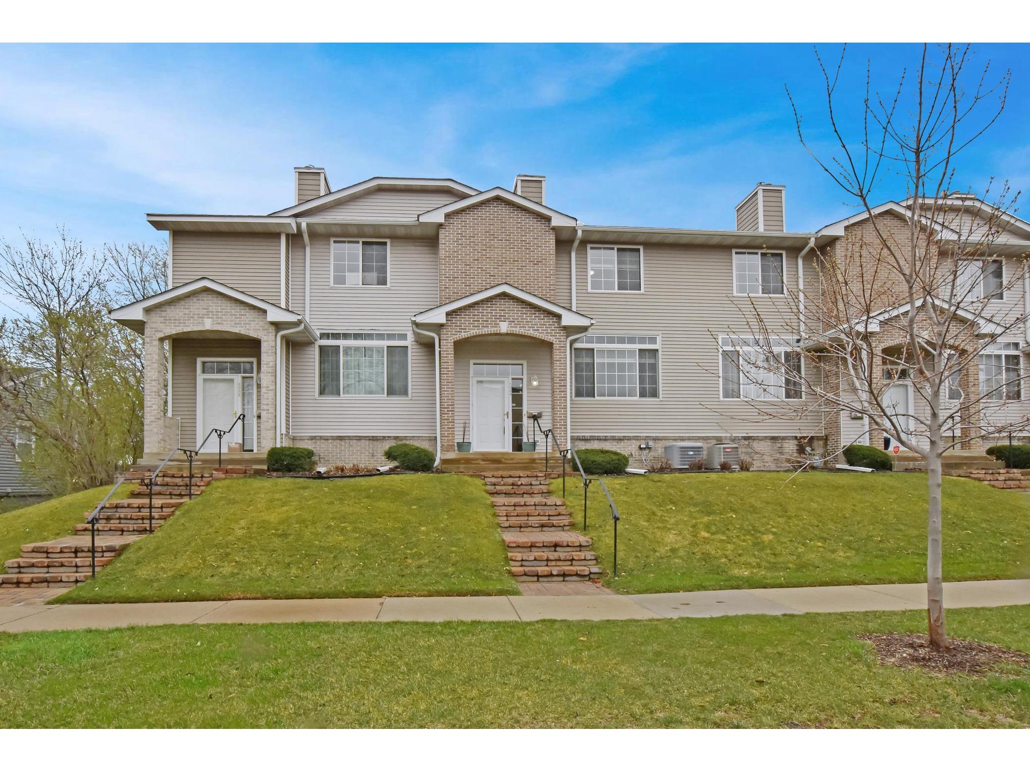 2054 Villard Avenue, Saint Paul, MN 55116 MLS 5729501 Edina Realty