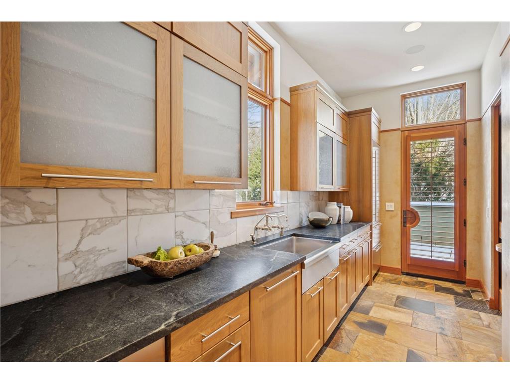 20545 Linden Road Deephaven MN 55331 6825229 image31