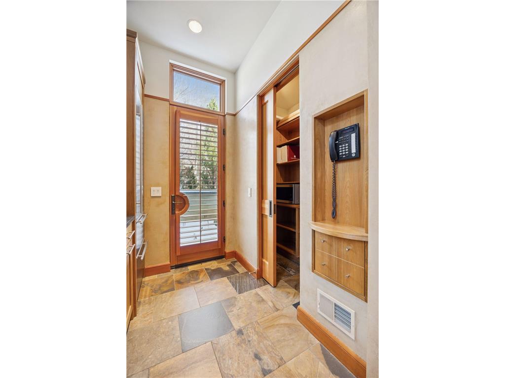 20545 Linden Road Deephaven MN 55331 6825229 image32