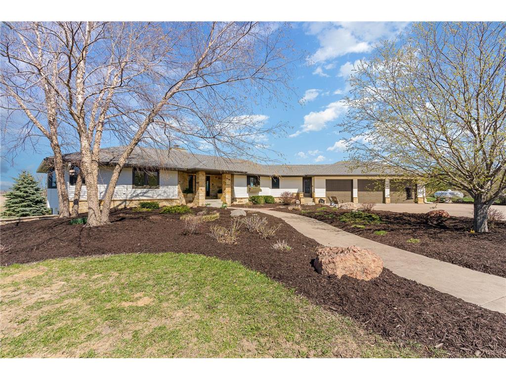 2055 330th Street E Northfield MN 55057 6356371 image1