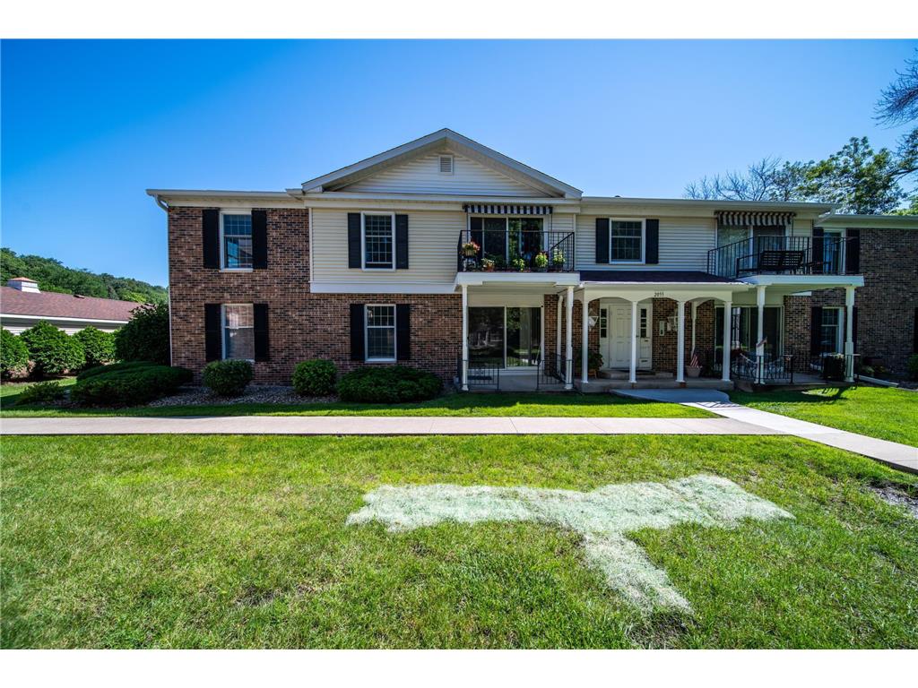2055 Carriage Drive SW #2055A Rochester MN 55902 6563558 image1