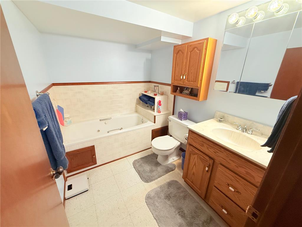 2055 English Street Maplewood MN 55109 7101643 image14