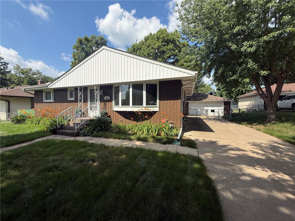 2055 English Street Maplewood MN 55109 7101643 image21